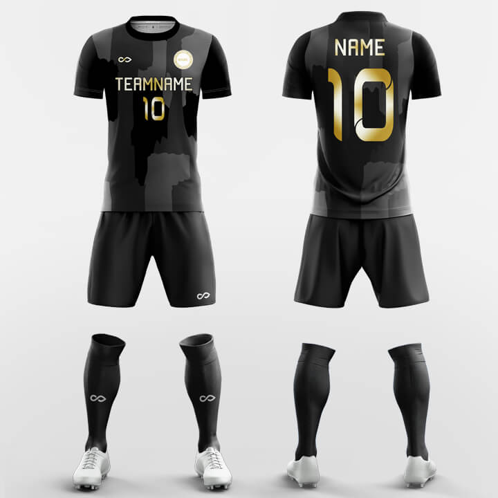 黒い半袖サッカージャージキット